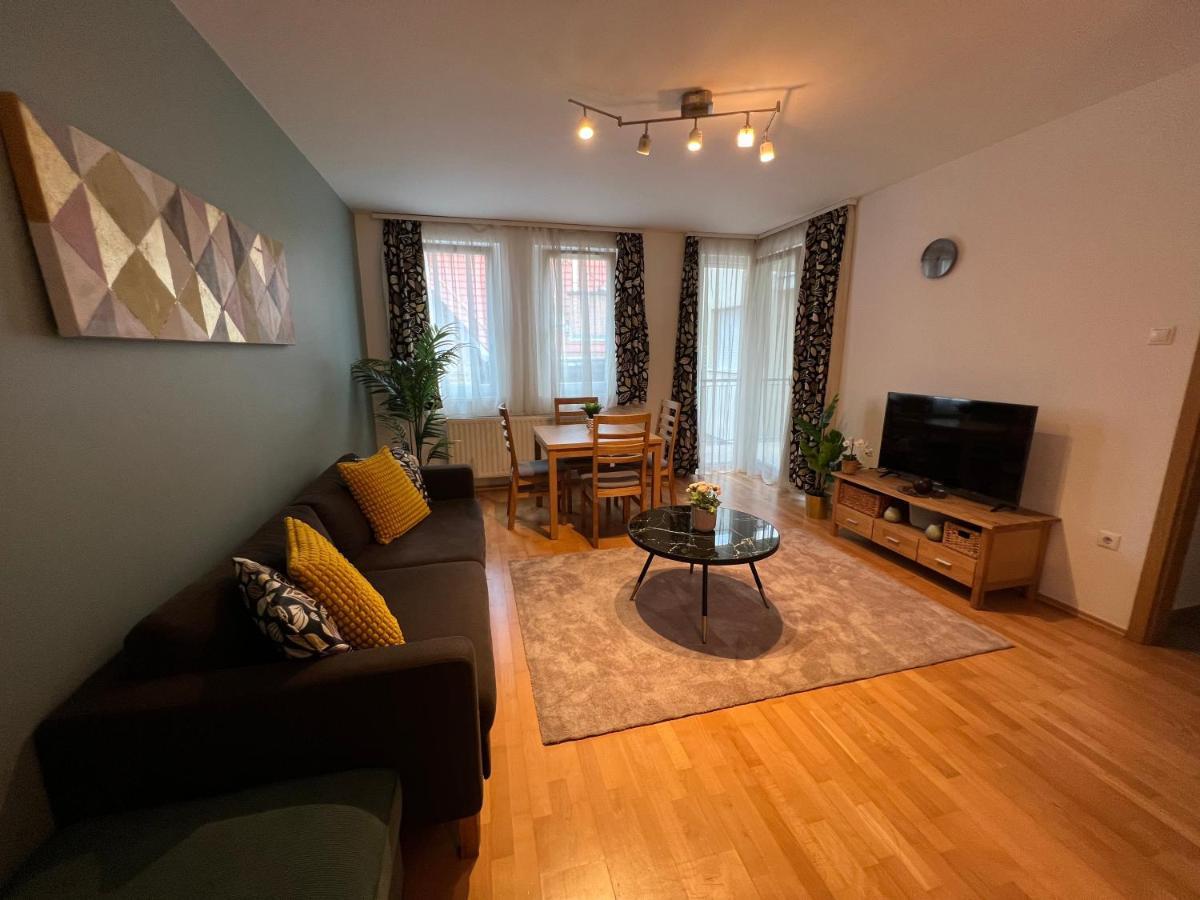 Akacfa 26 Appartement Boedapest Buitenkant foto